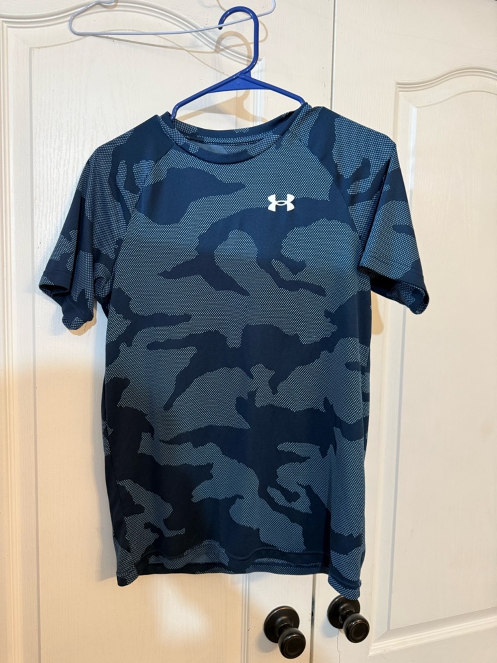 Bundle Under Armour and Nike Youth XL Short-Sleeve Performance Tee